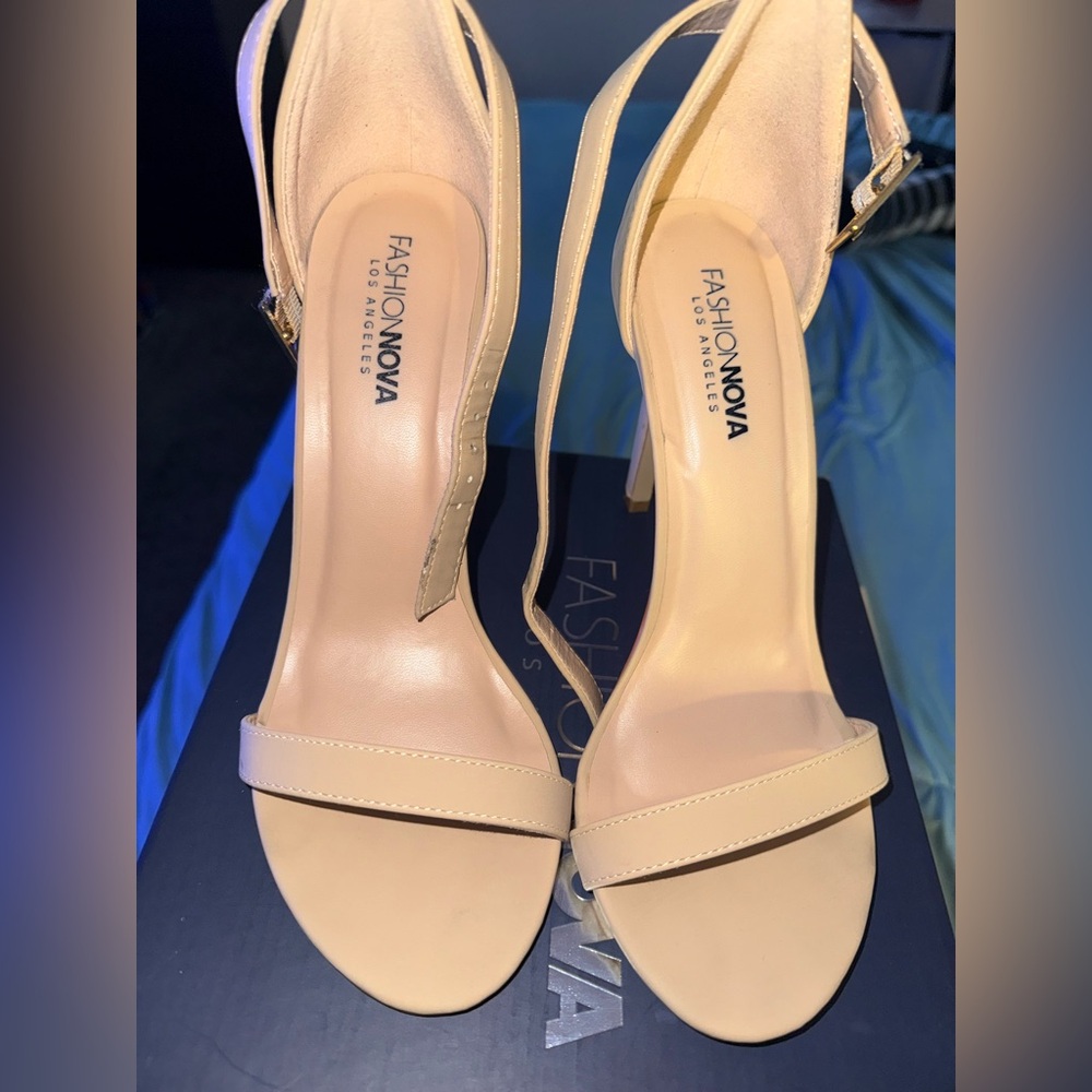 Fashion Nova Strapped Success Heel Charlie - Picture 3 of 6